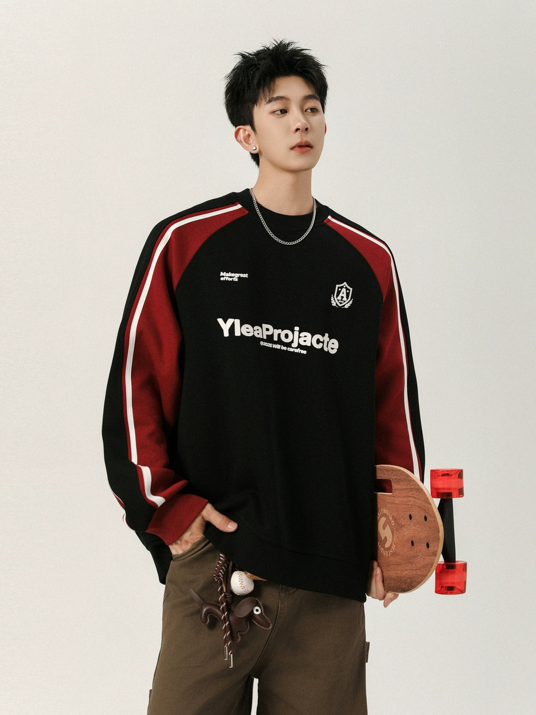 Raglan Sleeve Crew Neck Sweatshirt