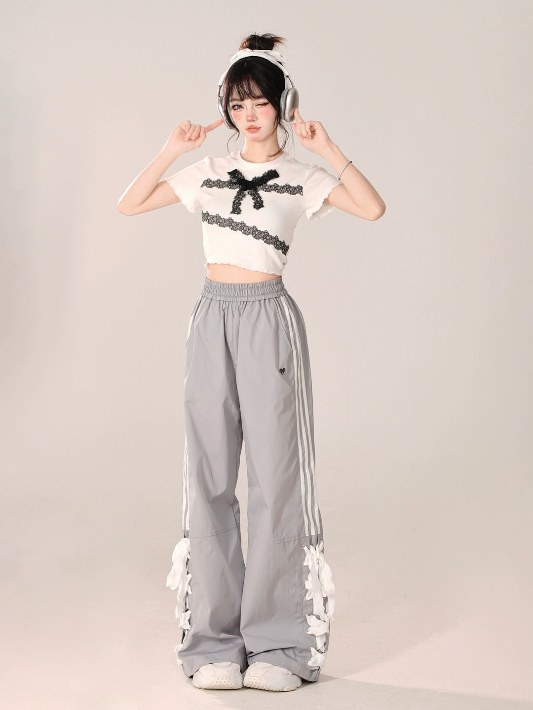 Pantalones casuales rectos con borde de encaje 