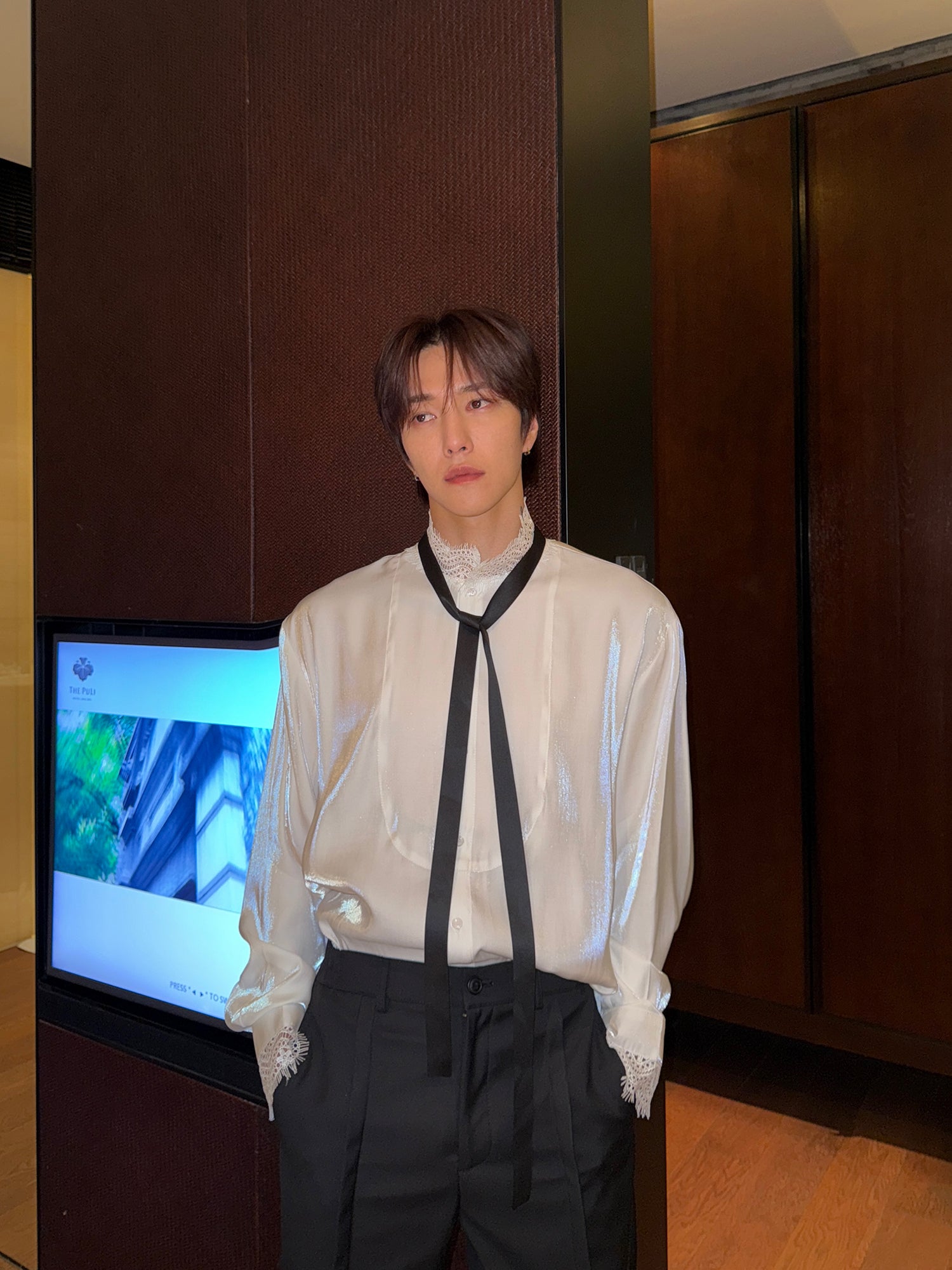 Lace Splicing Stand Collar Long Sleeve Shirt