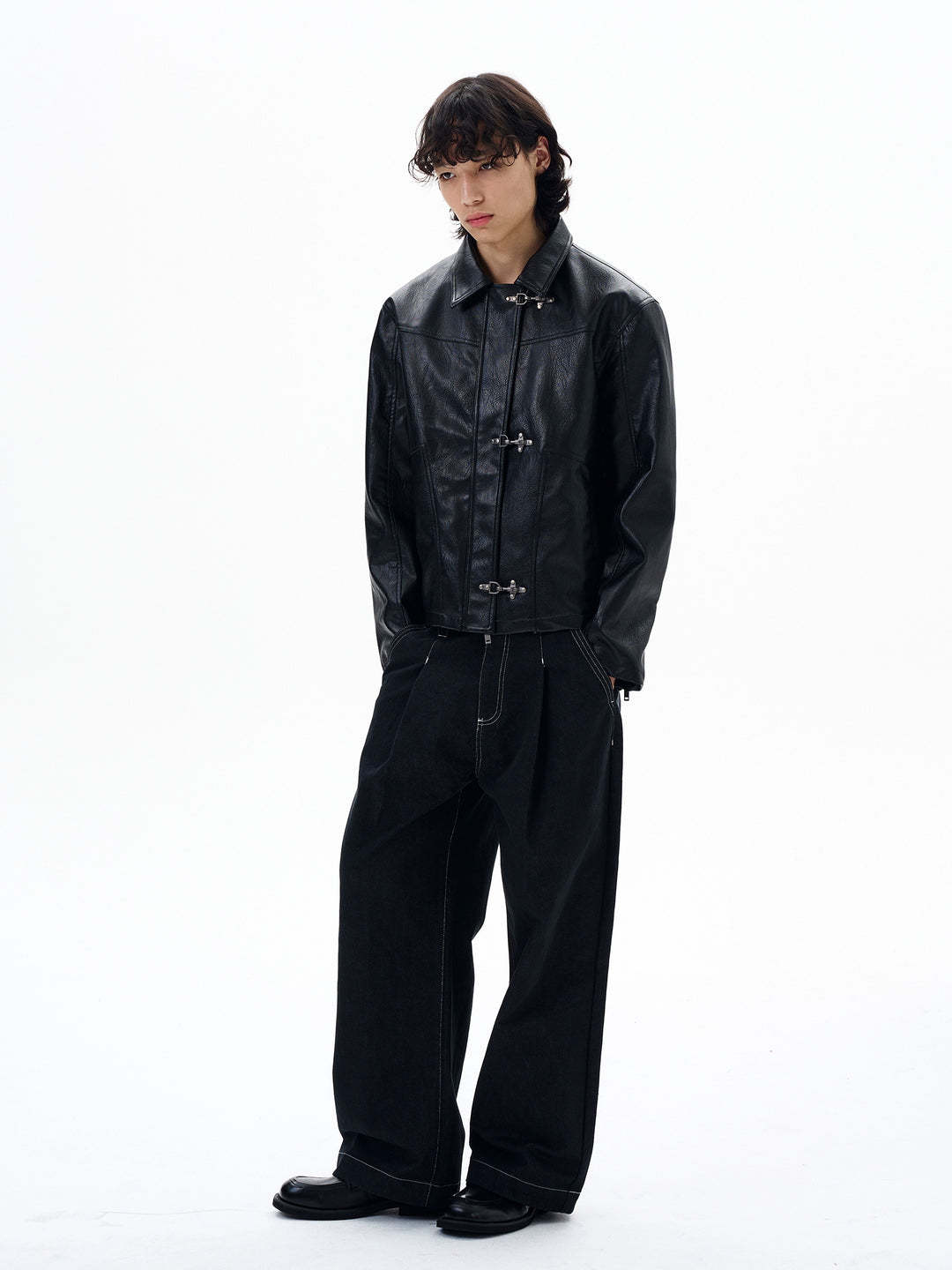 Short Leather Aircraft Button Jacket