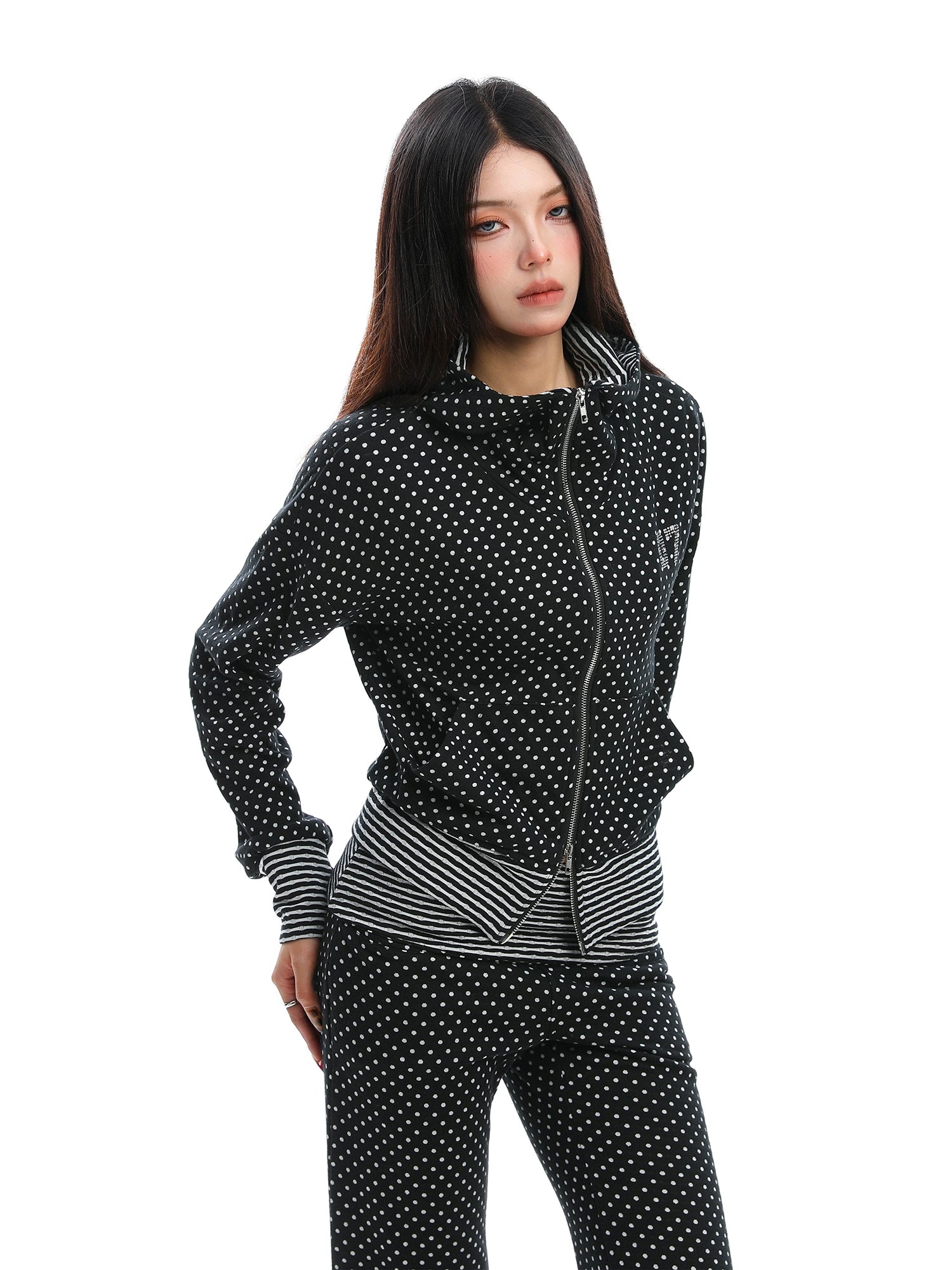 Felpa con cappuccio e zip con corna di diavolo a pois 