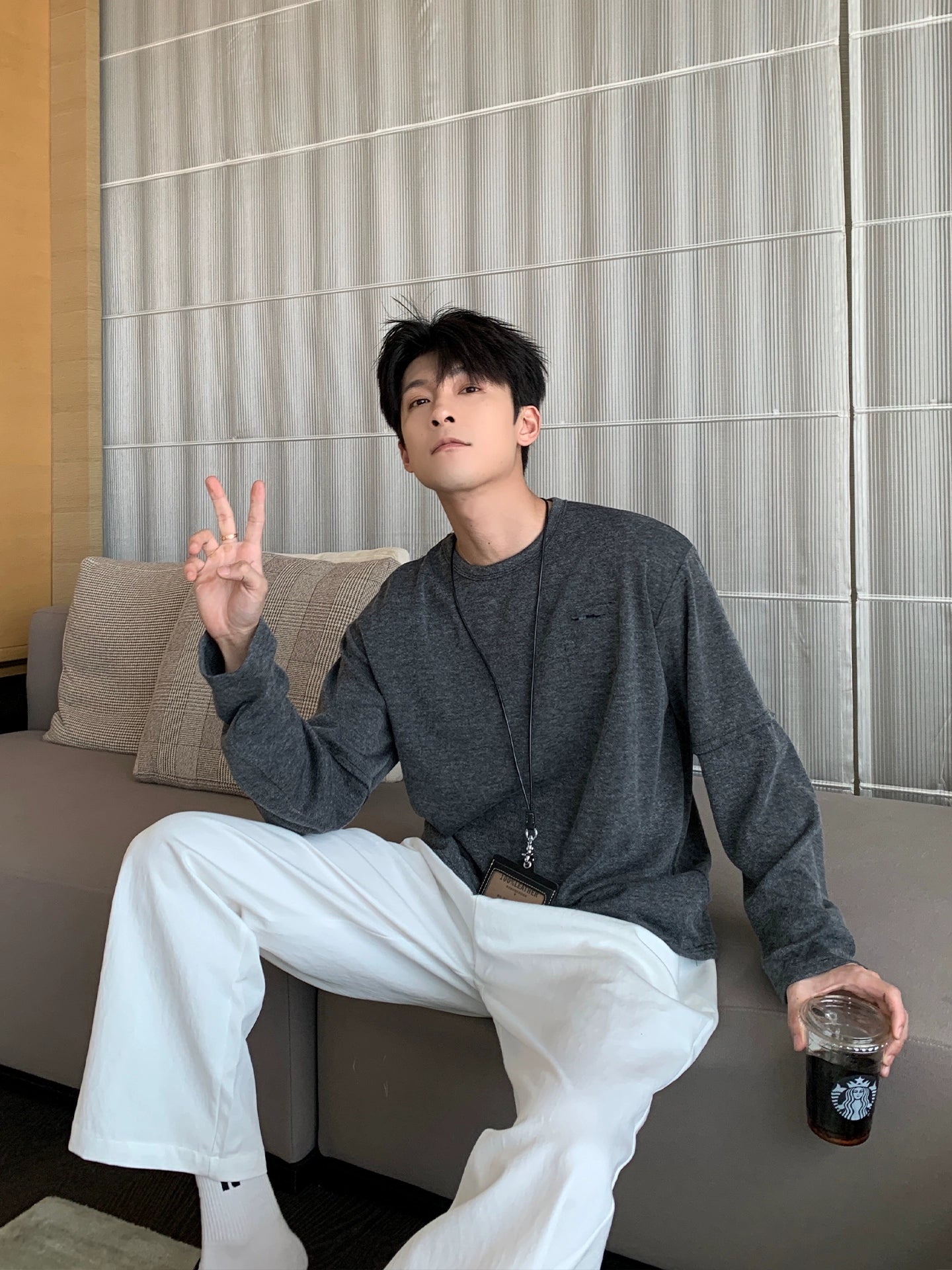 Lightweight Knit Long Sleeve Crewneck Pullover