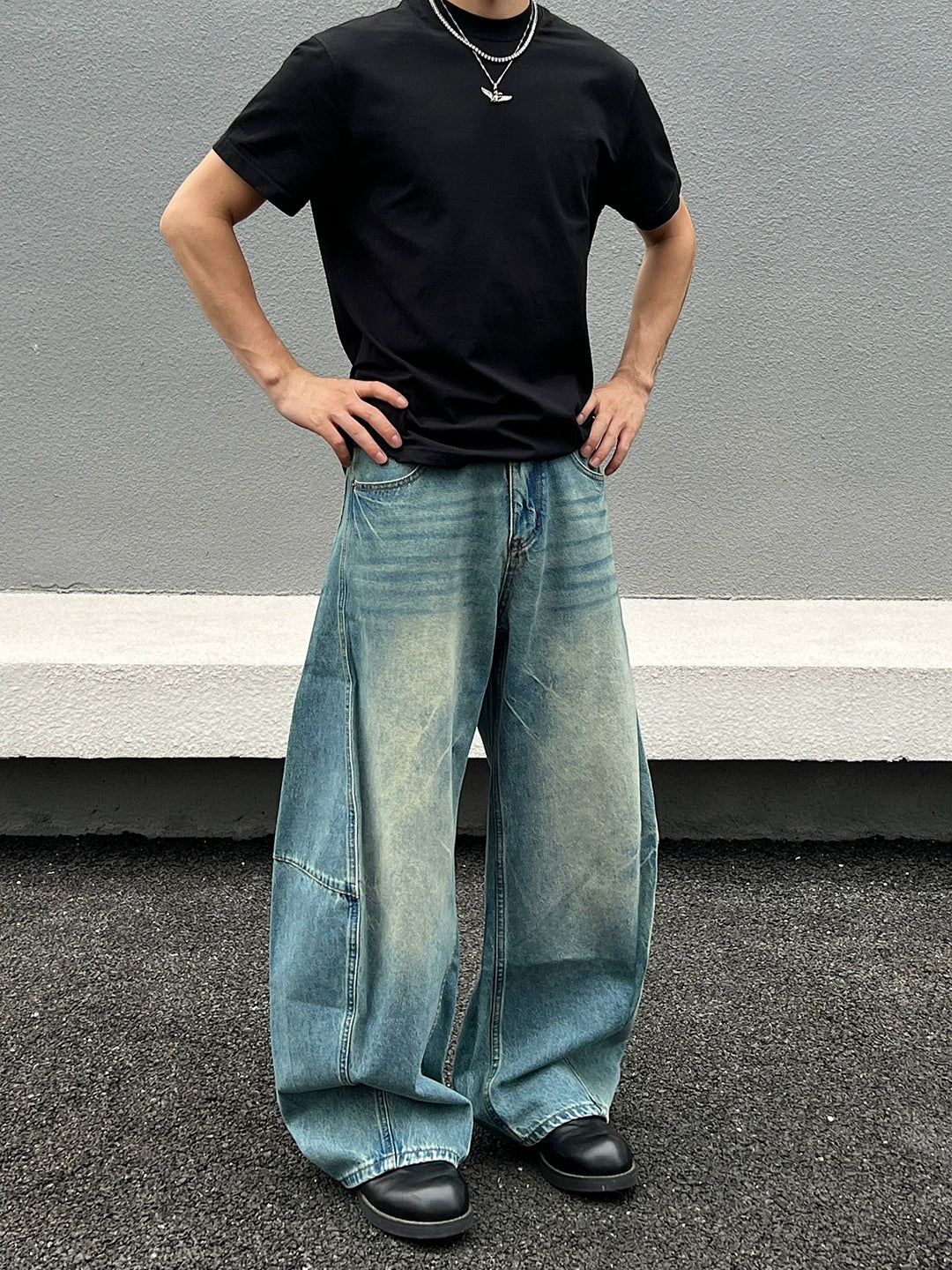 Slidt bredbenet løstsiddende jeans 
