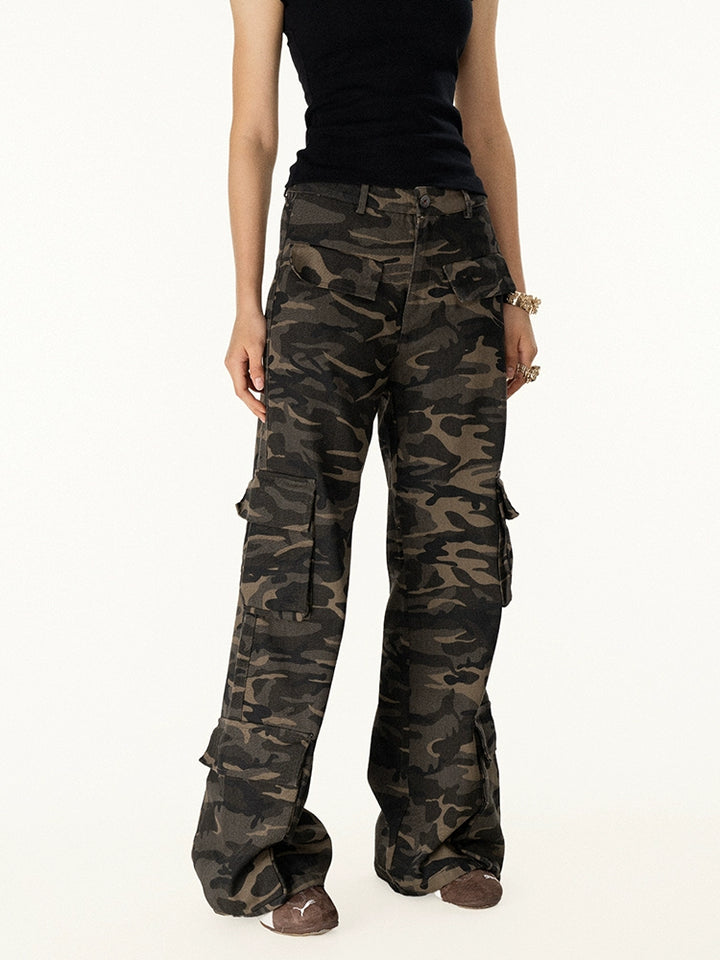 Loose Fit Camouflage Cargo Flared Pants