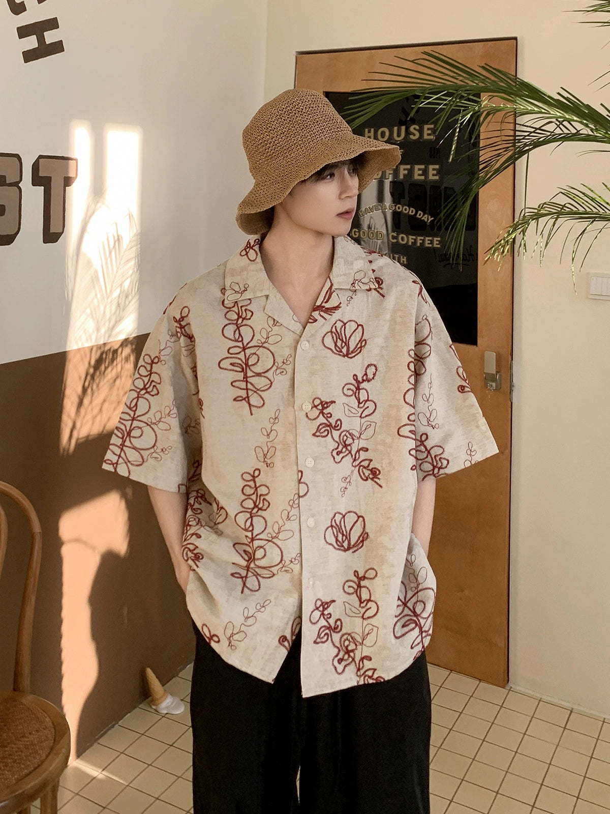 قميص قصير الأكمام فضفاض مطرز 