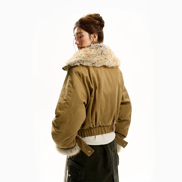 جاكيت قطن عتيق مع ياقة من الفرو كبيرة الحجم 
