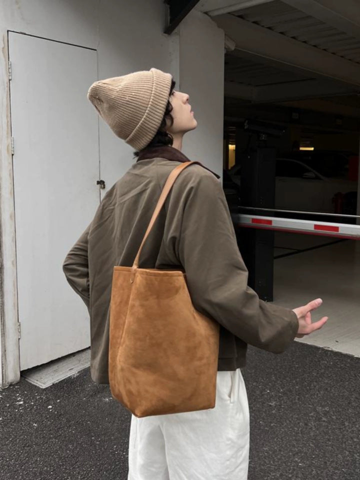 Suedes skuldertaske med stor kapacitet 