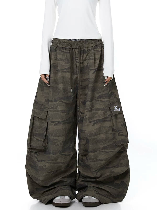 Pleated Camo Wide Leg Cargo Pants 2