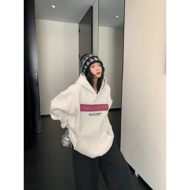 Relaxed 3D Embroidered Hooded Sweatshirt 2