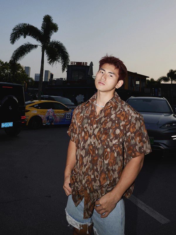 Retro Abstract Print Loose Short-Sleeve Shirt 1