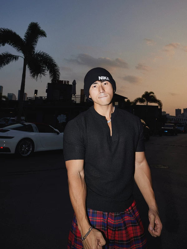 Retro Knit V-Neck Short-Sleeve Sweater 1