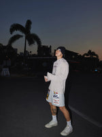 Retro Portrait Graphic Long Sleeve Pullover 5