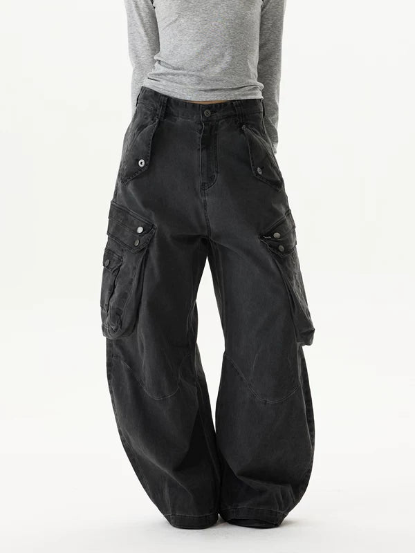 Wide Leg Curved Cargo Pants 3