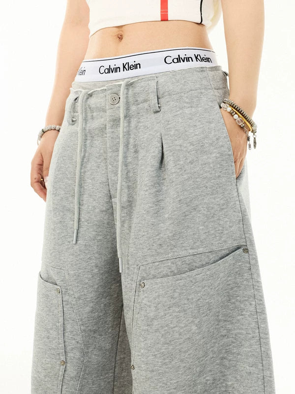Wide-Leg Fleece Sweatpants with Cargo Pockets 5