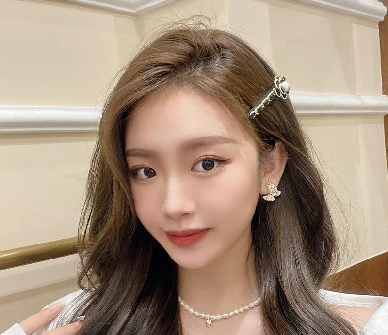 Black Camellia Hair Barrettes