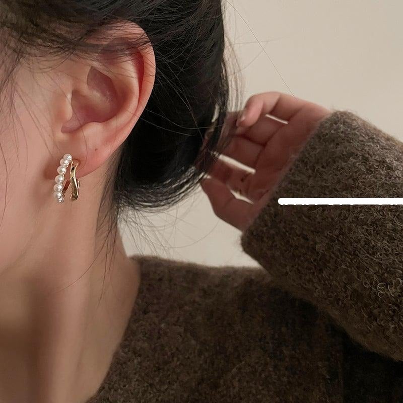 C-Shaped Pearl Earrings