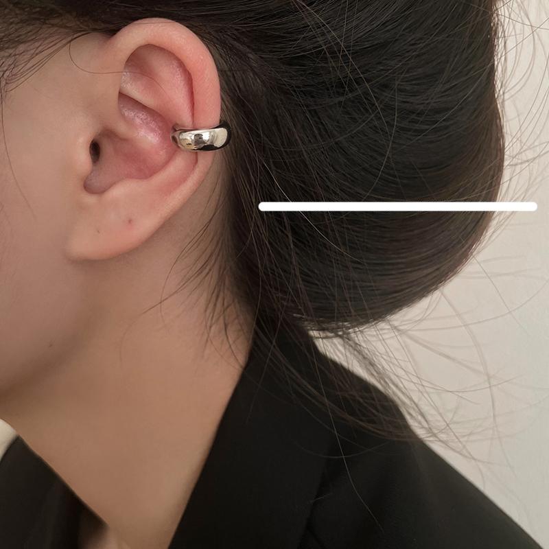 C-Shaped Earring Clip