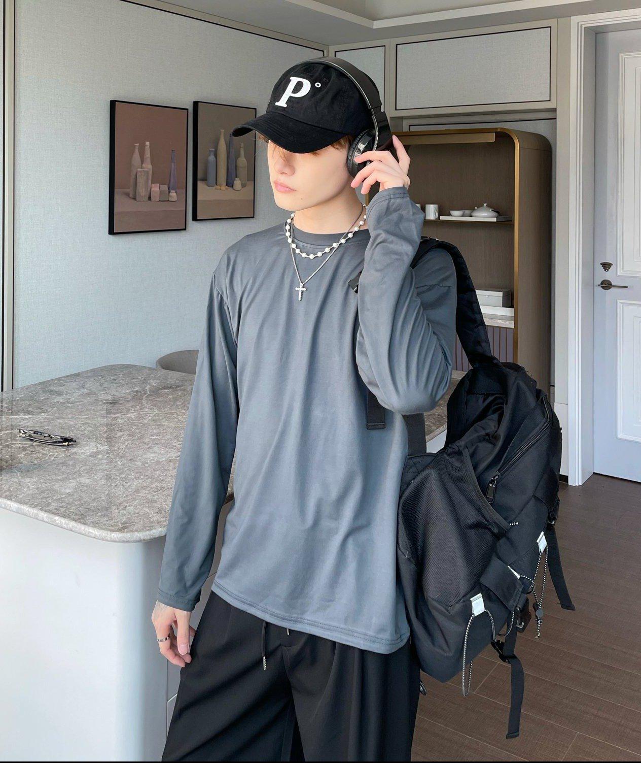 Casual Long-Sleeved T-Shirt