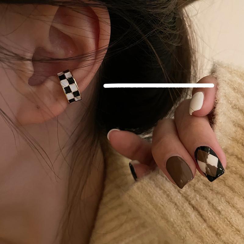 Checkerboard Earrings Clip