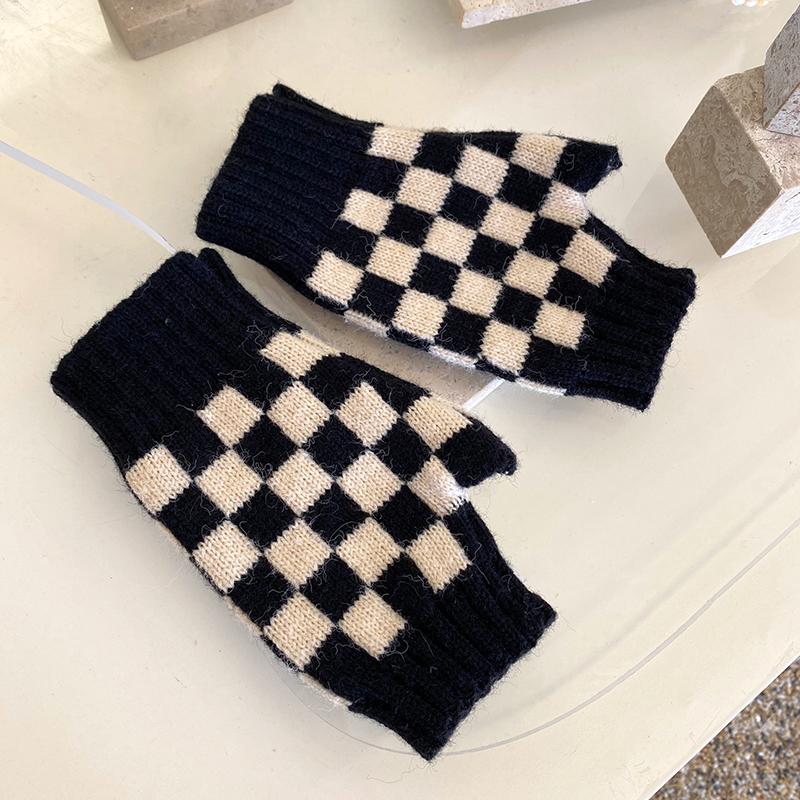 Checkerboard Gloves