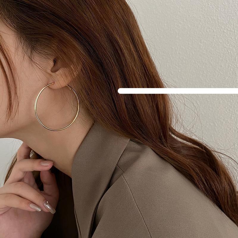 Circle Earrings