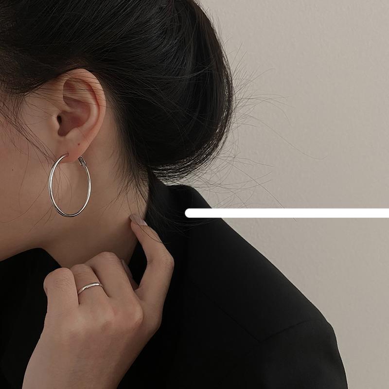 Circle Earrings