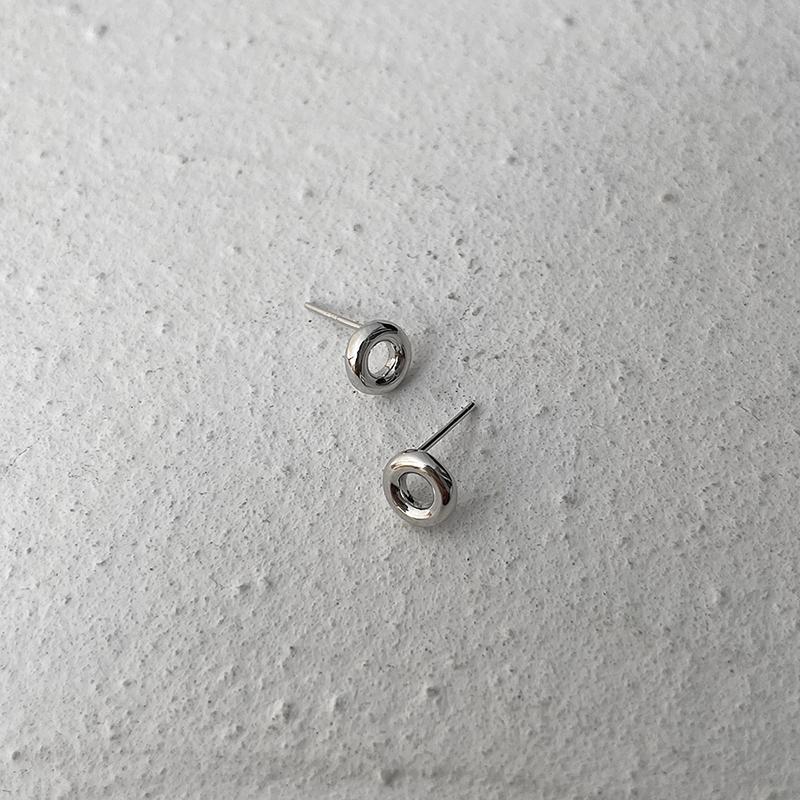 Donut Shape Ear Studs