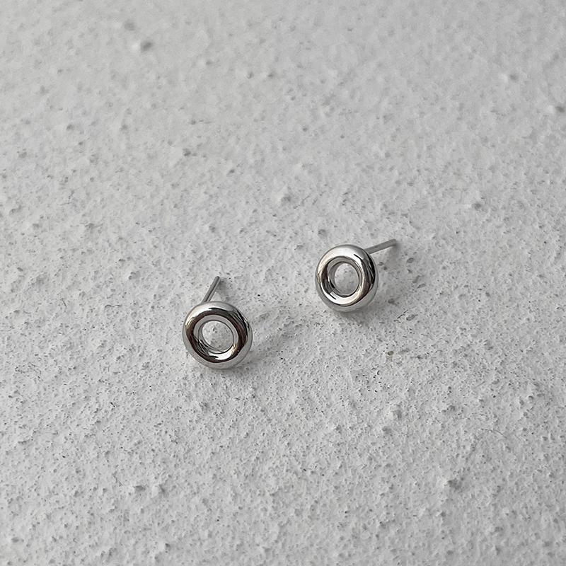 Donut Shape Ear Studs