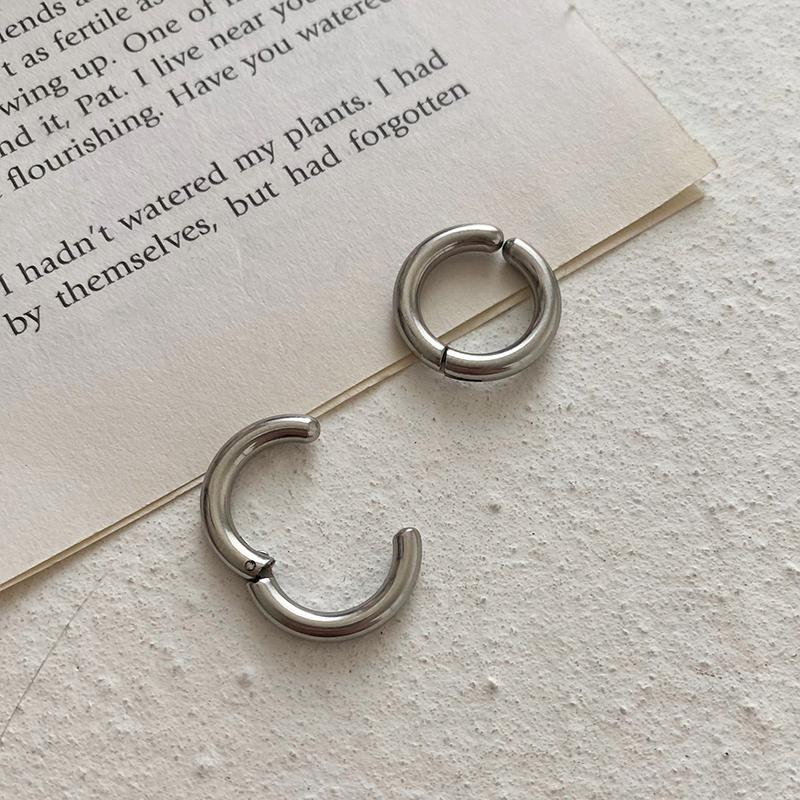 Ear Buckle Earrings