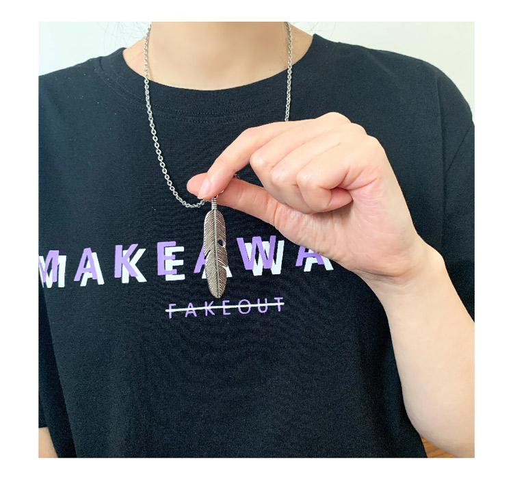 Feather Shape Pendant Necklace