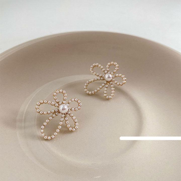 Flower Shape Earrings