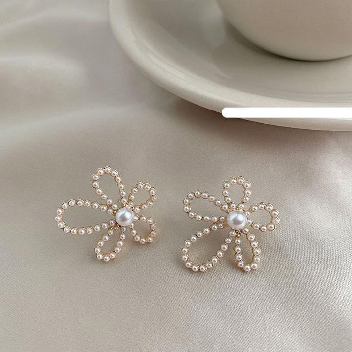 Flower Shape Earrings