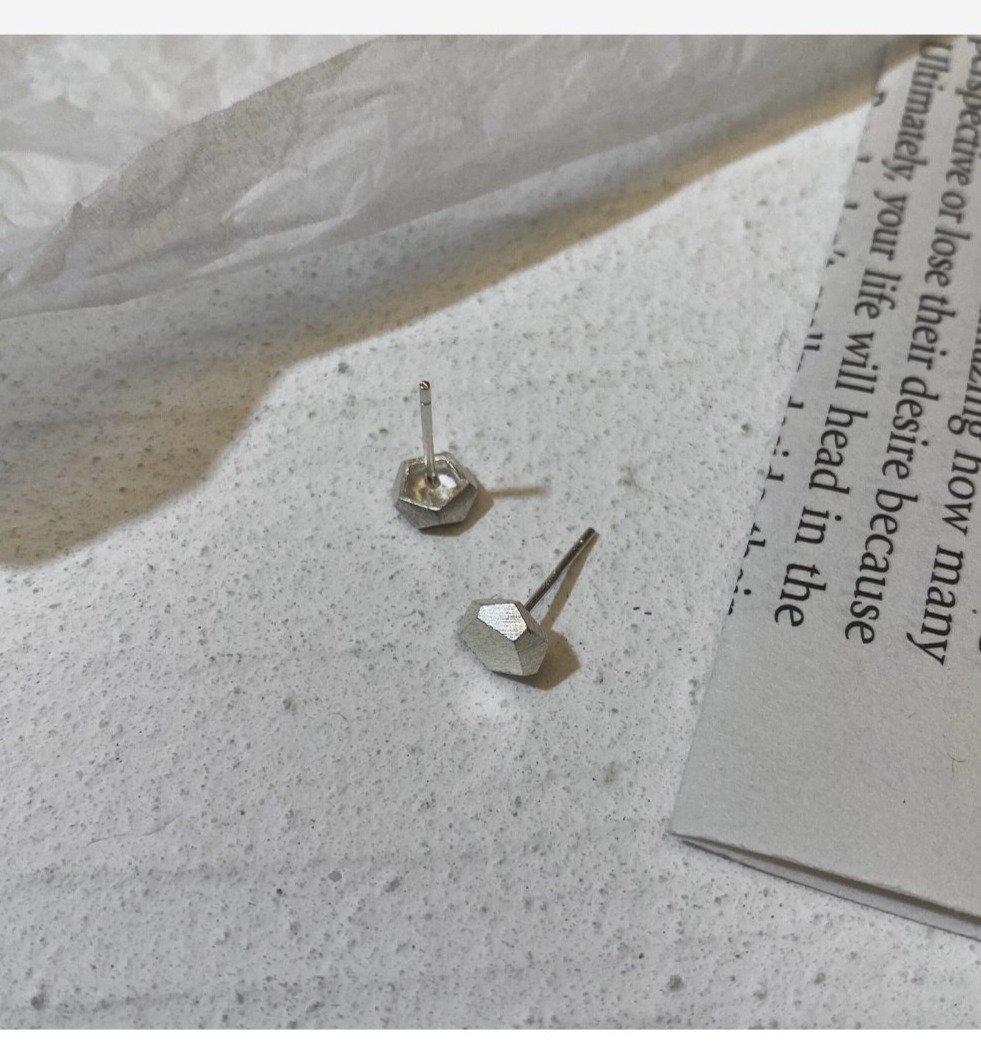 Geometric Rule Design Ear Studs