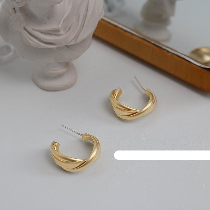 Geometric Twist Earrings