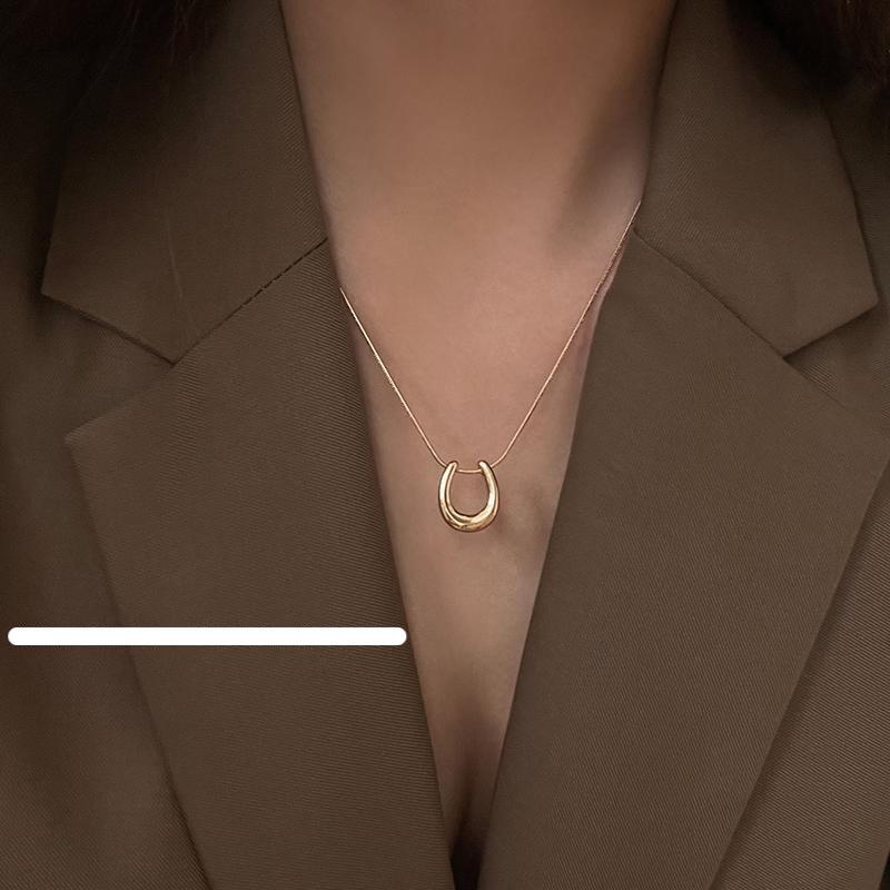 Geometric U-Shaped Necklace