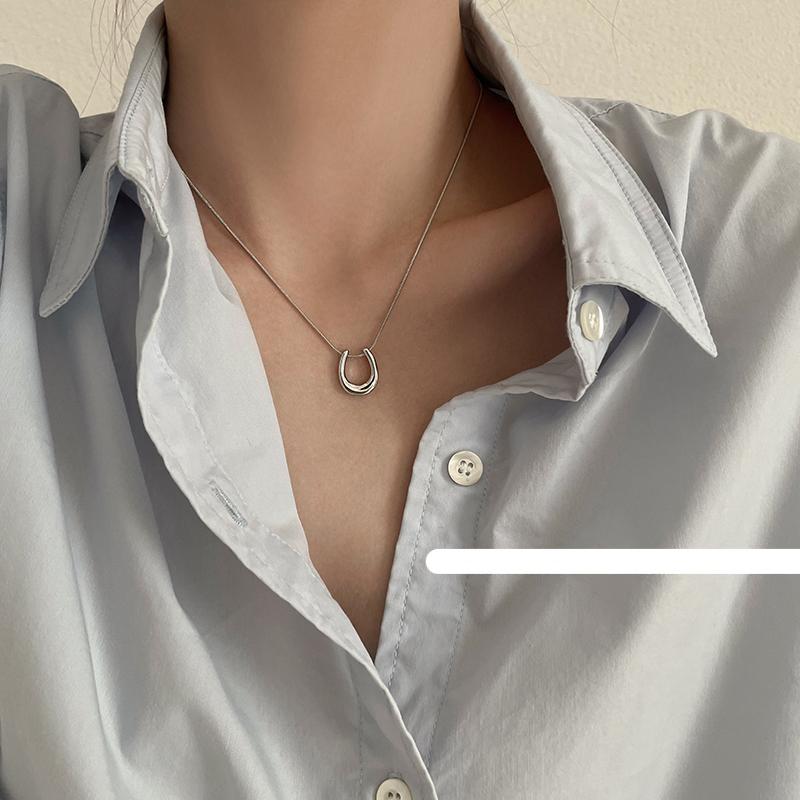 Geometric U-Shaped Necklace