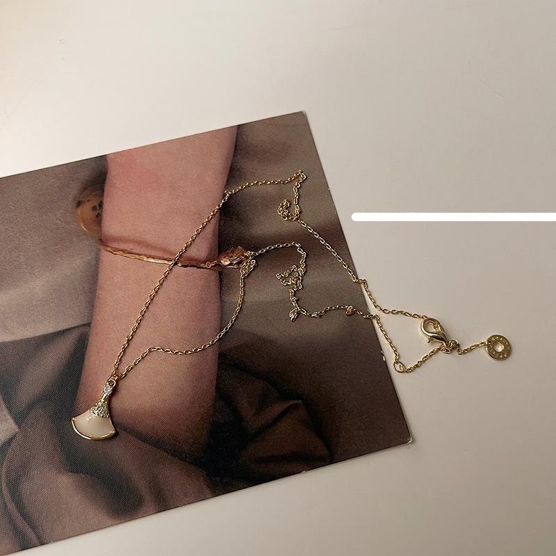 Ginkgo Leaf Necklace