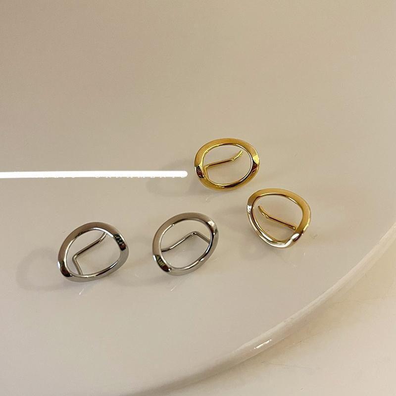 Hollow Oval Earrings