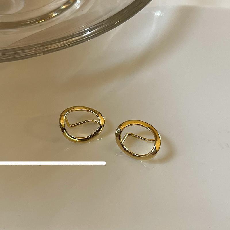 Hollow Oval Earrings