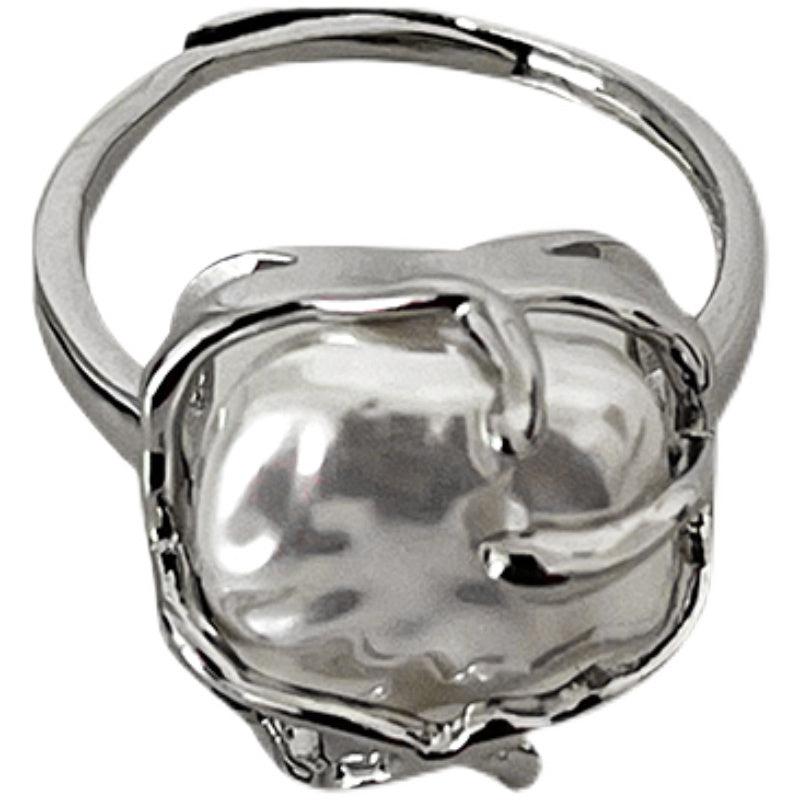 Irregular Pearl Ring
