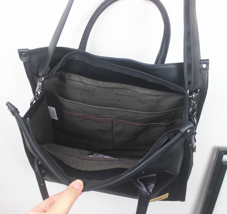 Large-Capacity Messenger Bag