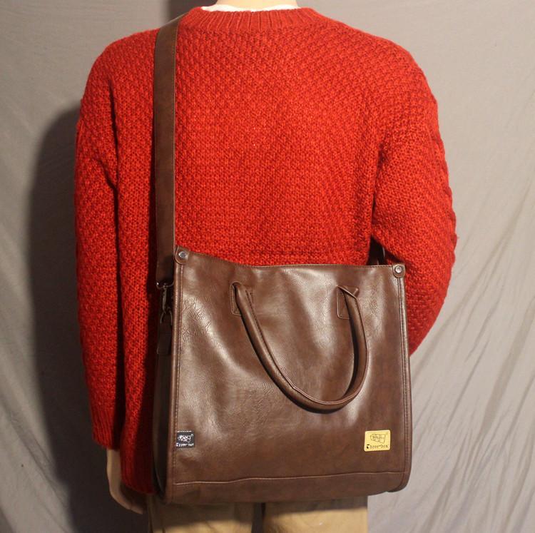 Large-Capacity Messenger Bag