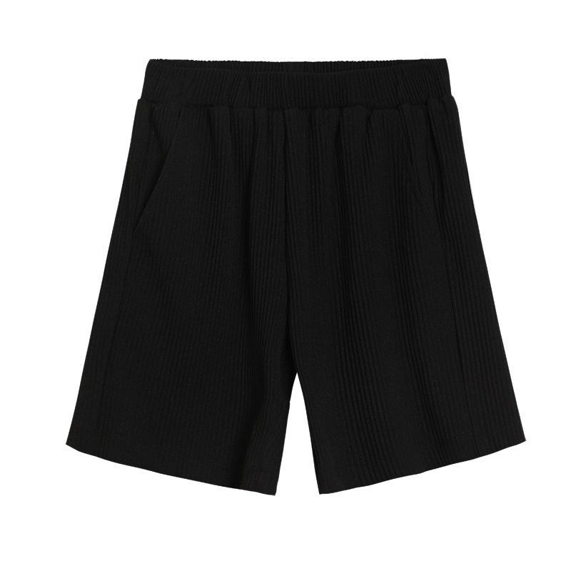Oversized Pleated Shorts