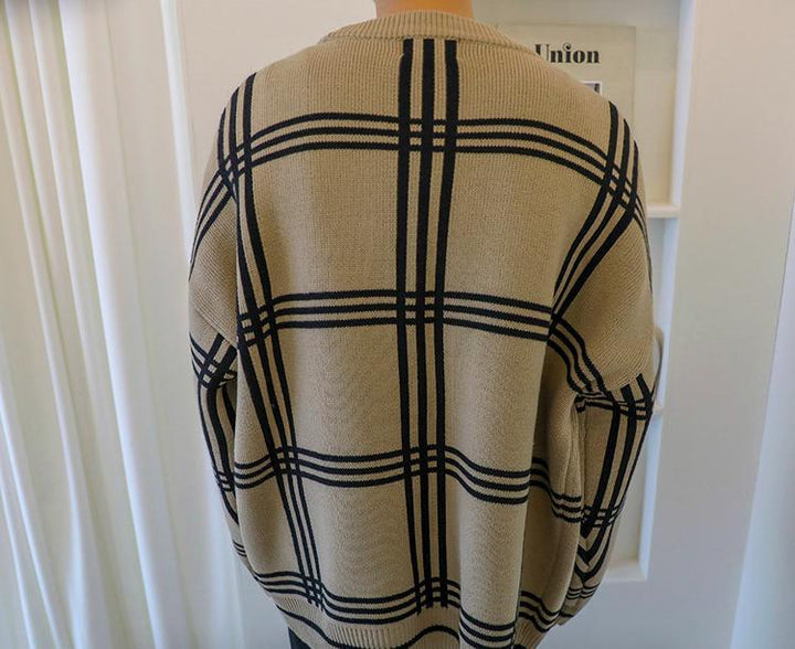 Oversized Plaid Cardigan