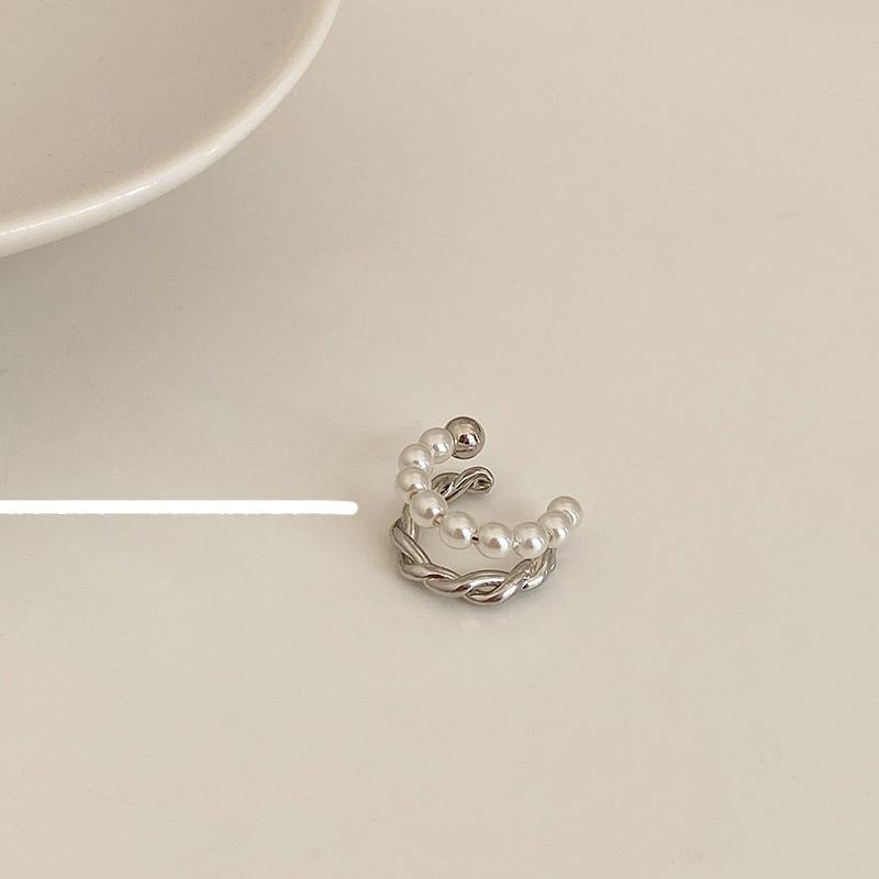 Pearl Ear Bone Clip