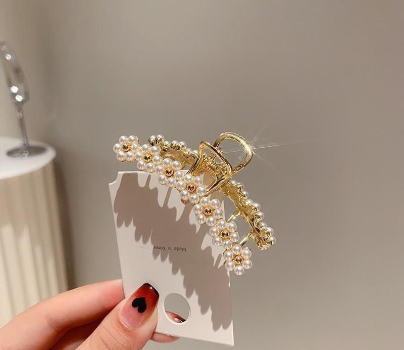 Pearl Flower Hair Claw Clip