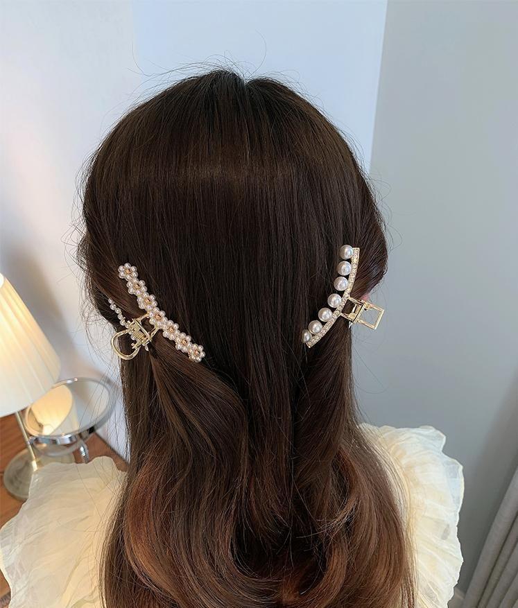 Pearl Flower Hair Claw Clip