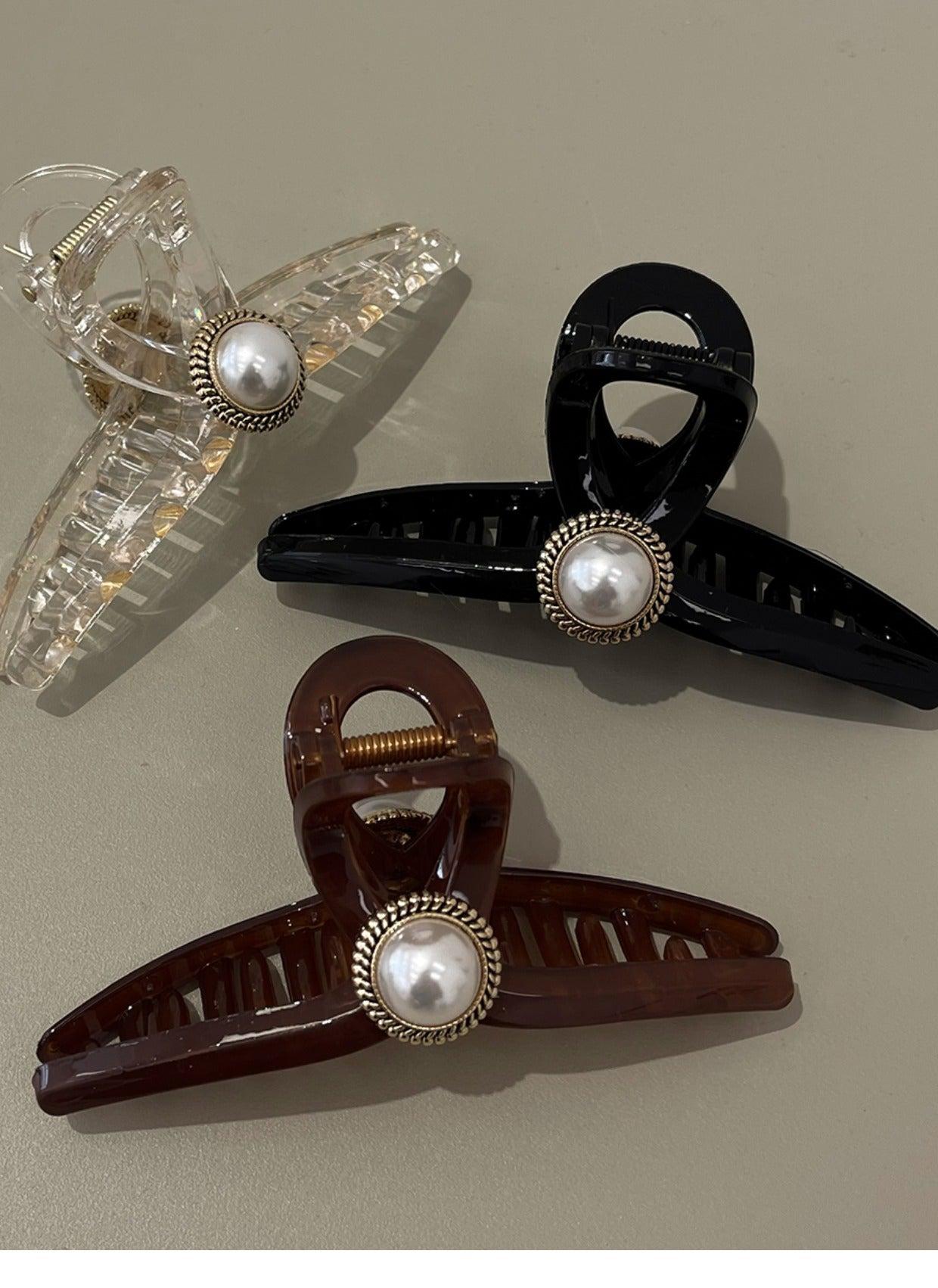 Pearl Hair Claw Clip