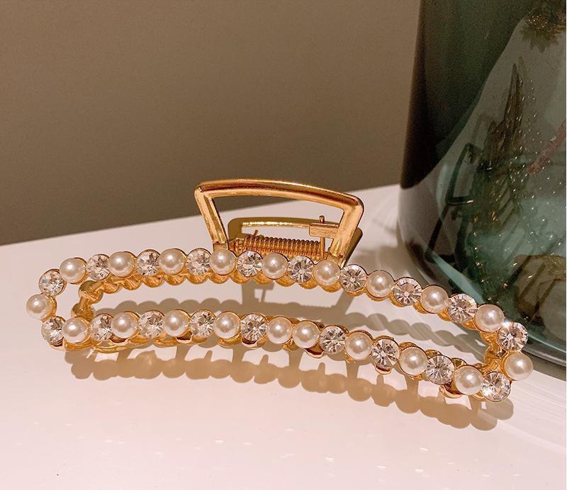 Pearl Hair Claw Clip