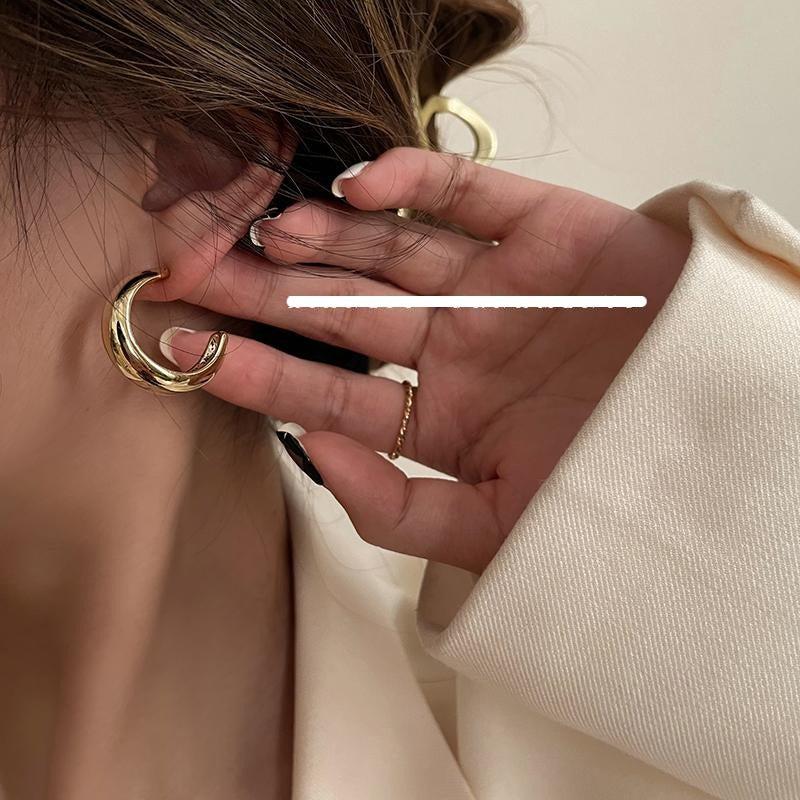 Retro Circle Earrings